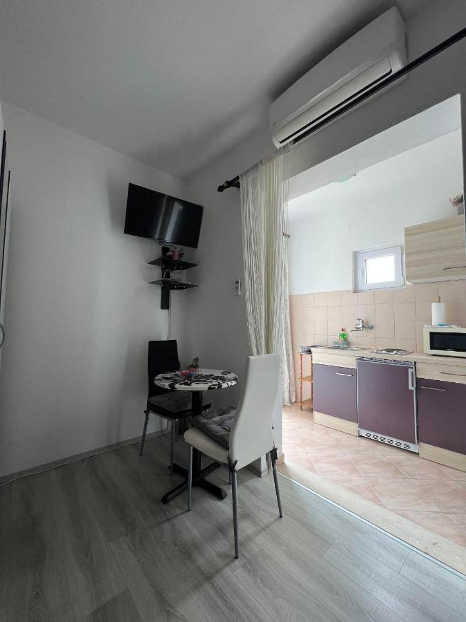 Apartment Lira 2 Mlini Buitenkant foto